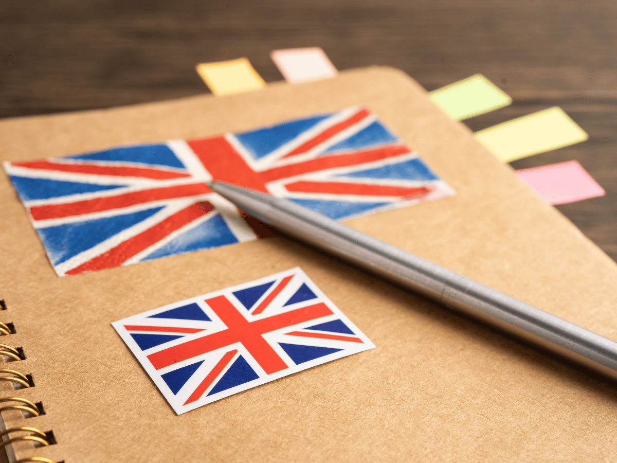 Kutlama yapan mutlu insanlar